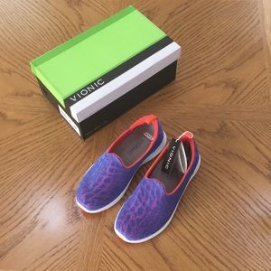 Vionic women’s sneakers